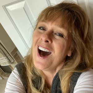 Meet your Posher, Cindy